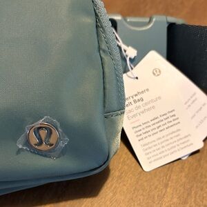 Lululemon Everywhere Belt Bag